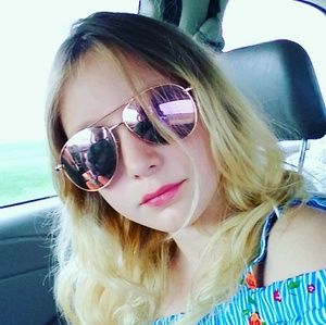 Meet your Posher, Bethany